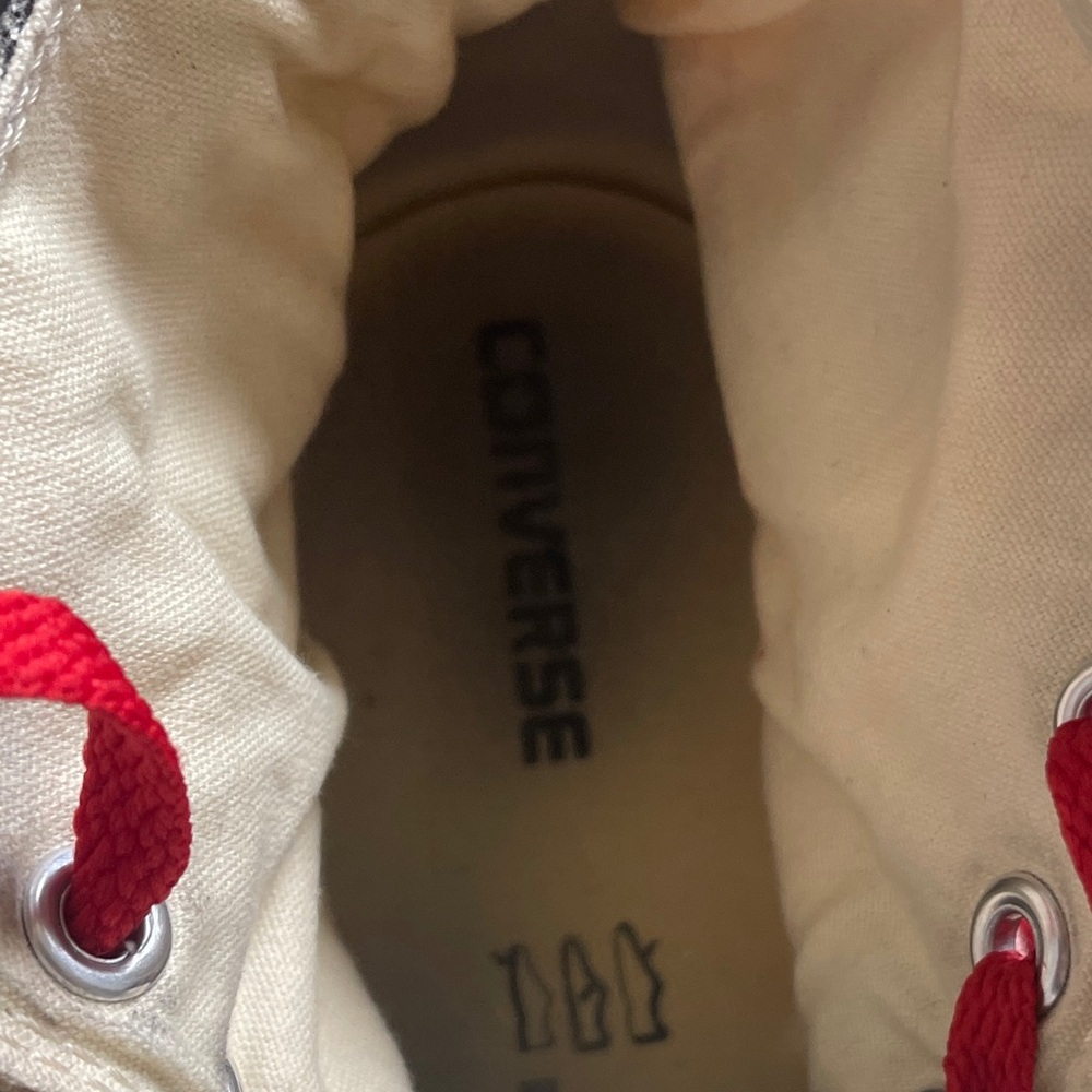Converse High-Top Sneakers with Red and Beige Stripes - Picture 5 of 6